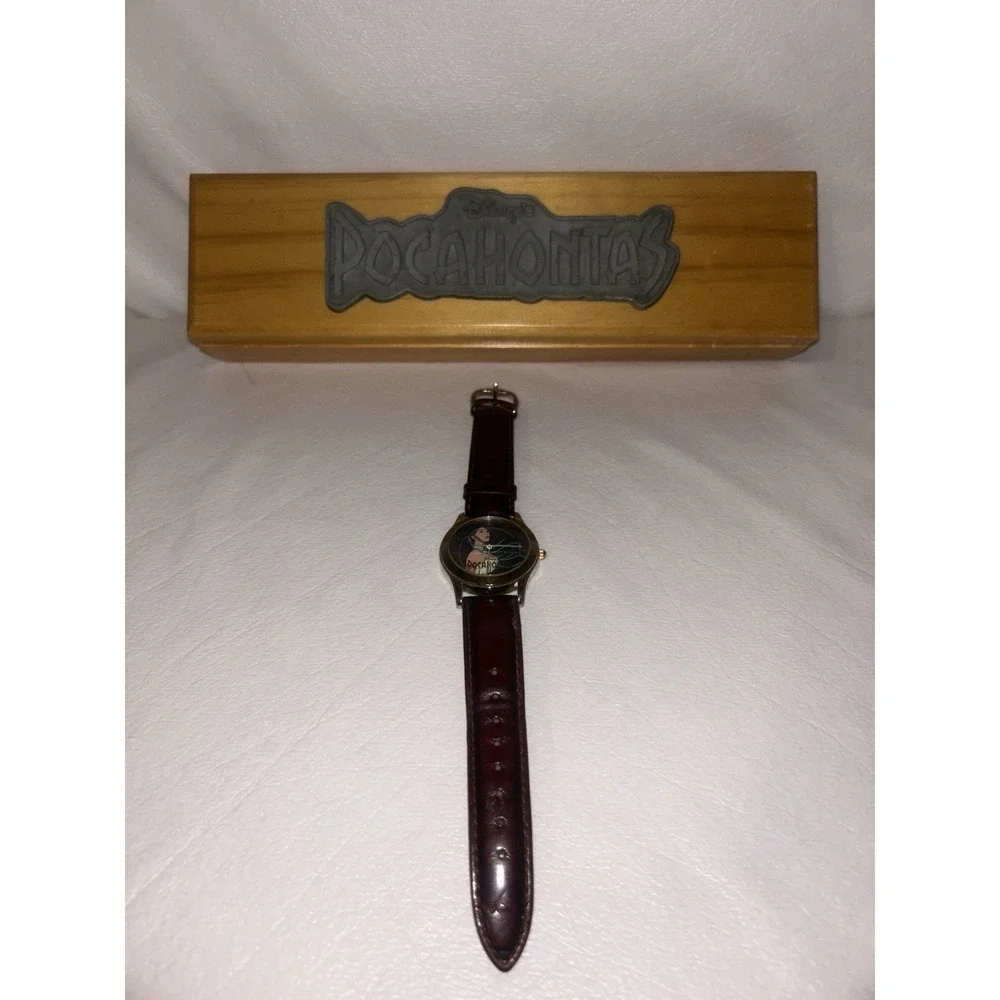 Disney Store‎ Pocahontas Watch -Wooden Case Display Box - Tested & Working